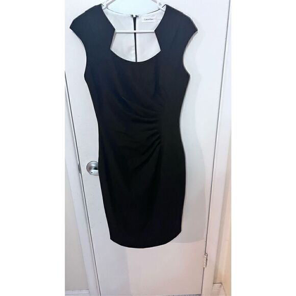 CALVIN KLEIN LITTLE BLACK DRESS RUCHED SQUARE NECK SIDE ZIP A LINE SZ 4 - Picture 1 of 9